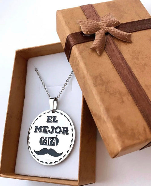 El mejor Papa. Necklace